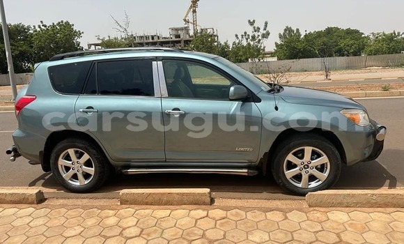 Sayi Na hannu Toyota RAV4 Sauran Mota in Bekuy a Houet Sayi Na hannu Toyota RAV4 Sauran Mota in Bekuy a Houet