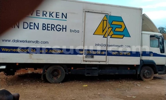 Sayi Na hannu Man Silent Sauran Babbar mota in Batie a Noumbiel Sayi Na hannu Man Silent Sauran Babbar mota in Batie a Noumbiel