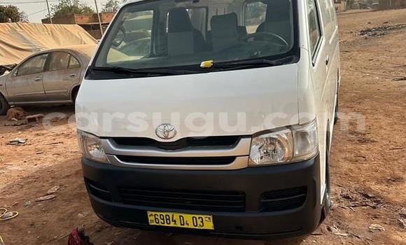 Sayi Na hannu Toyota Hiace White Mota in Bobo Dioulasso a Burkina Faso Sayi Na hannu Toyota Hiace White Mota in Bobo Dioulasso a Burkina Faso