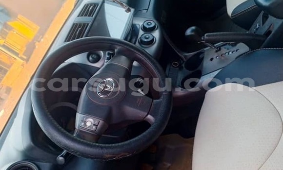 Sayi Na hannu Toyota RAV4 Sauran Mota in Bobo Dioulasso a Burkina Faso Sayi Na hannu Toyota RAV4 Sauran Mota in Bobo Dioulasso a Burkina Faso