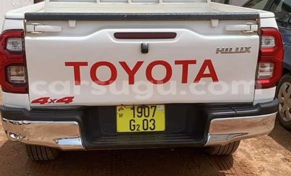 Acheter Occasion Voiture Toyota Hilux Blanc à Ouagadougou, Burkina-Faso Acheter Occasion Voiture Toyota Hilux Blanc à Ouagadougou, Burkina-Faso