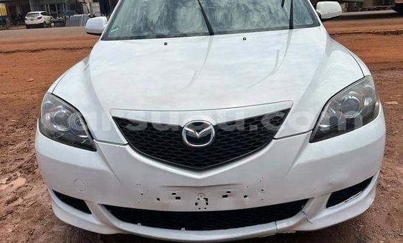 Acheter Occasion Voiture Mazda 3 Blanc à Ouagadougou, Burkina-Faso Acheter Occasion Voiture Mazda 3 Blanc à Ouagadougou, Burkina-Faso