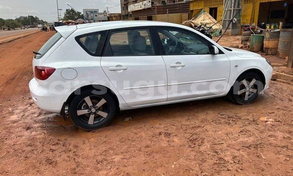 Acheter Occasion Voiture Mazda 3 Blanc à Ouagadougou, Burkina-Faso Acheter Occasion Voiture Mazda 3 Blanc à Ouagadougou, Burkina-Faso