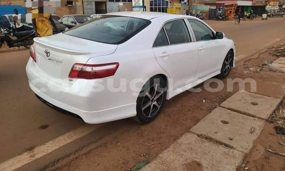 Acheter Occasion Voiture Toyota Camry Blanc à Ouagadougou, Burkina-Faso Acheter Occasion Voiture Toyota Camry Blanc à Ouagadougou, Burkina-Faso