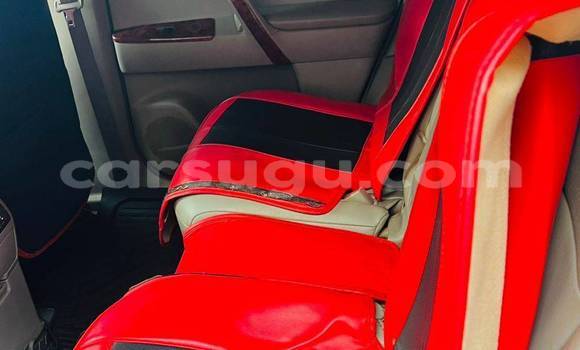 Sayi Na hannu Toyota Highlander White Mota in Banfora a Burkina Faso Sayi Na hannu Toyota Highlander White Mota in Banfora a Burkina Faso