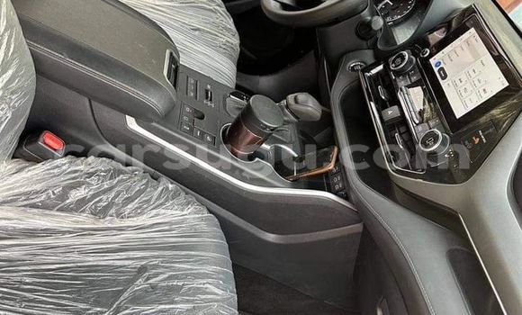 Sayi Na hannu Toyota Highlander Sauran Mota in Bobo Dioulasso a Burkina Faso Sayi Na hannu Toyota Highlander Sauran Mota in Bobo Dioulasso a Burkina Faso