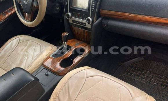 Acheter Occasion Voiture Toyota Camry Blanc à Bogande, Gnagna Acheter Occasion Voiture Toyota Camry Blanc à Bogande, Gnagna