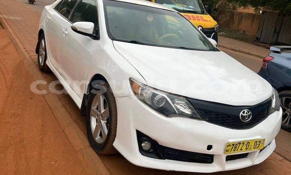 Acheter Occasion Voiture Toyota Camry Blanc à Bogande, Gnagna Acheter Occasion Voiture Toyota Camry Blanc à Bogande, Gnagna