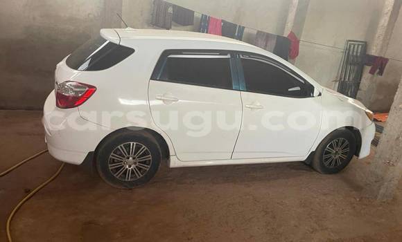 Sayi Na hannu Toyota Matrix White Mota in Bekuy a Houet Sayi Na hannu Toyota Matrix White Mota in Bekuy a Houet