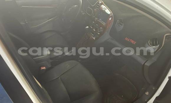 Sayi Na hannu Toyota Matrix White Mota in Bekuy a Houet Sayi Na hannu Toyota Matrix White Mota in Bekuy a Houet