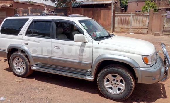 Sayi Na hannu Toyota 4Runner Sauran Mota in Ouagadougou a Burkina Faso Sayi Na hannu Toyota 4Runner Sauran Mota in Ouagadougou a Burkina Faso