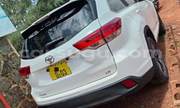 Acheter Occasion Voiture Toyota Highlander Autre à Ouagadougou, Burkina-Faso Acheter Occasion Voiture Toyota Highlander Autre à Ouagadougou, Burkina-Faso