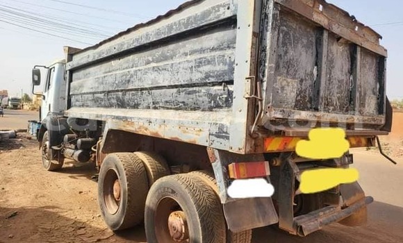 Acheter Occasion Voiture Mercedes-Benz 200 Blanc à Aribinda, Soum Acheter Occasion Voiture Mercedes-Benz 200 Blanc à Aribinda, Soum