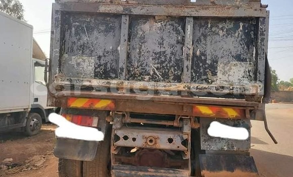 Acheter Occasion Voiture Mercedes-Benz 200 Blanc à Aribinda, Soum Acheter Occasion Voiture Mercedes-Benz 200 Blanc à Aribinda, Soum