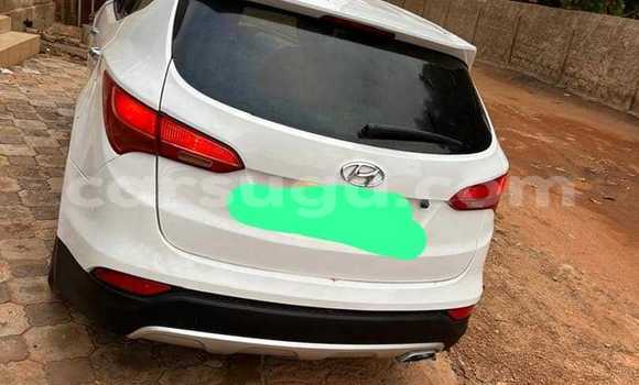 Acheter Occasion Voiture Hyundai Santa Fe Blanc à Ouagadougou, Burkina-Faso Acheter Occasion Voiture Hyundai Santa Fe Blanc à Ouagadougou, Burkina-Faso