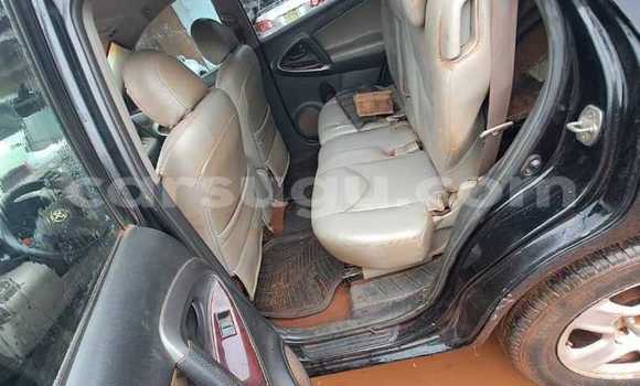 Acheter Occasion Voiture Toyota RAV4 Noir à Ouagadougou, Burkina-Faso Acheter Occasion Voiture Toyota RAV4 Noir à Ouagadougou, Burkina-Faso