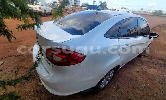 Acheter Occasion Voiture Ford Fiesta Blanc à Bekuy, Houet Acheter Occasion Voiture Ford Fiesta Blanc à Bekuy, Houet