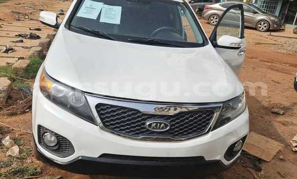 Sayi Na hannu Kia Sorento White Mota in Bekuy a Houet Sayi Na hannu Kia Sorento White Mota in Bekuy a Houet