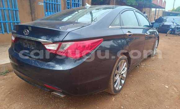 Sayi Na hannu Hyundai Sonata Black Mota in Bekuy a Houet Sayi Na hannu Hyundai Sonata Black Mota in Bekuy a Houet