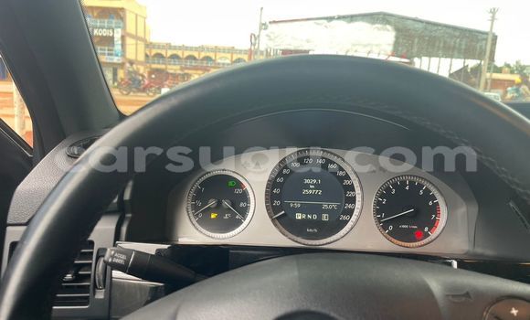 Acheter Neuf Voiture Mercedes-Benz GLK–Class Gris à Ouagadougou, Burkina-Faso Acheter Neuf Voiture Mercedes-Benz GLK–Class Gris à Ouagadougou, Burkina-Faso