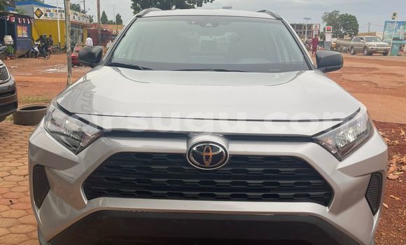 Acheter Neuf Voiture Toyota RAV4 Gris à Ouagadougou, Burkina-Faso Acheter Neuf Voiture Toyota RAV4 Gris à Ouagadougou, Burkina-Faso