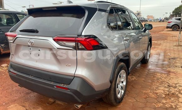 Acheter Neuf Voiture Toyota RAV4 Gris à Ouagadougou, Burkina-Faso Acheter Neuf Voiture Toyota RAV4 Gris à Ouagadougou, Burkina-Faso