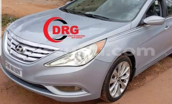 Sayi Sabo Hyundai Sonata Azurfa Mota in Ouagadougou a Burkina Faso Sayi Sabo Hyundai Sonata Azurfa Mota in Ouagadougou a Burkina Faso