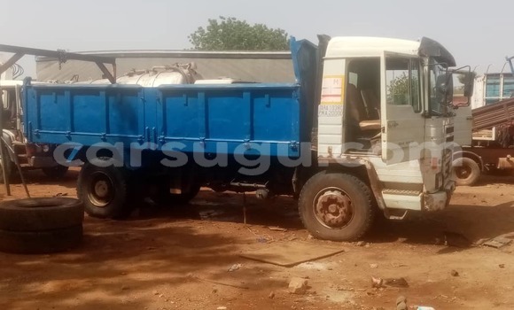 Sayi Na hannu Scania Irizar White Babbar mota in Ouagadougou a Burkina Faso Sayi Na hannu Scania Irizar White Babbar mota in Ouagadougou a Burkina Faso