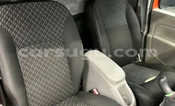 Sayi Na hannu Renault Kangoo Red Mota in Ouagadougou a Burkina Faso Sayi Na hannu Renault Kangoo Red Mota in Ouagadougou a Burkina Faso