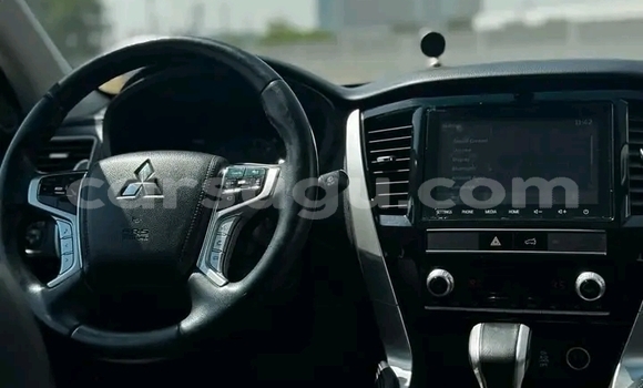 Sayi Na hannu Mitsubishi Montero Red Mota in Boulsa a Namentenga Sayi Na hannu Mitsubishi Montero Red Mota in Boulsa a Namentenga