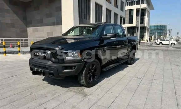 Sayi Na hannu UAZ Hunter Black Mota in Orodara a Kenedougou Sayi Na hannu UAZ Hunter Black Mota in Orodara a Kenedougou