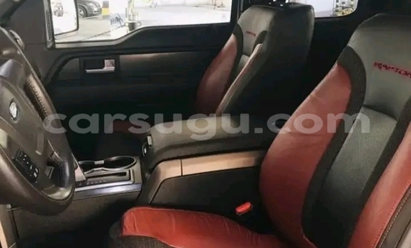 Sayi Na hannu Ford F–150 Red Mota in Ouagadougou a Burkina Faso Sayi Na hannu Ford F–150 Red Mota in Ouagadougou a Burkina Faso