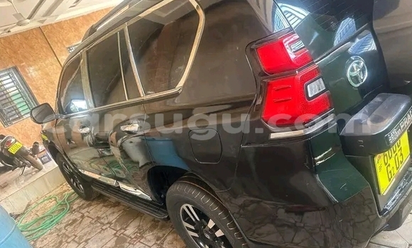 Sayi Na hannu Toyota Prado Green Mota in Ouagadougou a Burkina Faso Sayi Na hannu Toyota Prado Green Mota in Ouagadougou a Burkina Faso