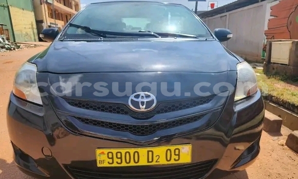 Sayi Na hannu Toyota Yaris Black Mota in Boulsa a Namentenga Sayi Na hannu Toyota Yaris Black Mota in Boulsa a Namentenga