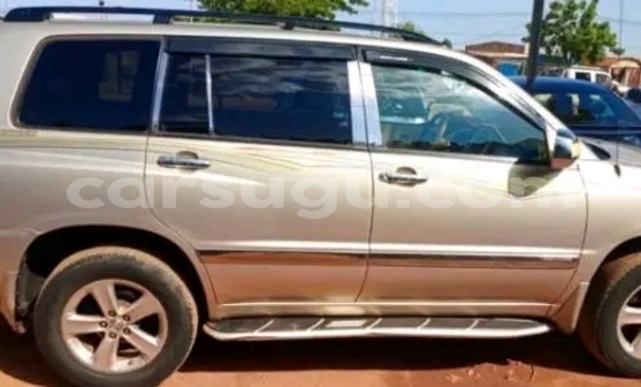 Sayi Na hannu Toyota Highlander Other Mota in Ouagadougou a Burkina Faso Sayi Na hannu Toyota Highlander Other Mota in Ouagadougou a Burkina Faso