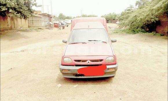 Sayi Na hannu Renault Express Red Mota in Ouagadougou a Burkina Faso