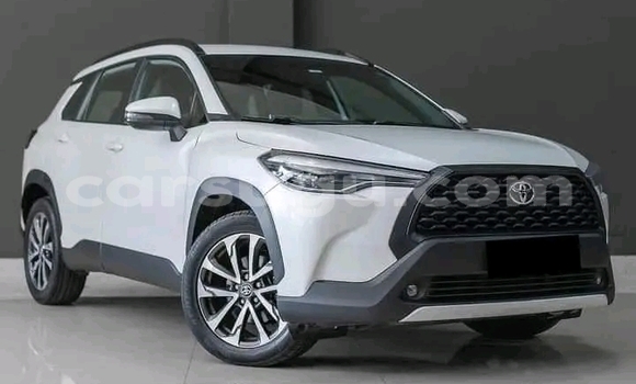 Buy Used Toyota Corolla Cross White Car in Banfora in Burkina Faso Buy Used Toyota Corolla Cross White Car in Banfora in Burkina Faso