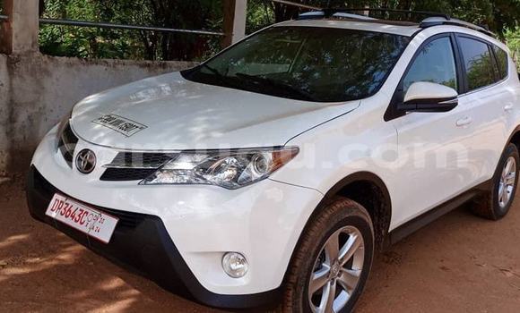 Sayi Na hannu Toyota RAV4 Sauran Mota in Ouagadougou a Burkina Faso Sayi Na hannu Toyota RAV4 Sauran Mota in Ouagadougou a Burkina Faso