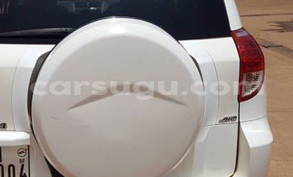 Acheter Occasion Voiture Toyota RAV4 Blanc à Ouagadougou, Burkina-Faso Acheter Occasion Voiture Toyota RAV4 Blanc à Ouagadougou, Burkina-Faso