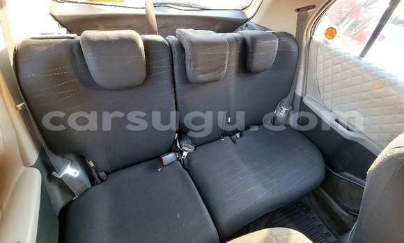 Sayi Na hannu Toyota Yaris White Mota in Ouagadougou a Burkina Faso Sayi Na hannu Toyota Yaris White Mota in Ouagadougou a Burkina Faso