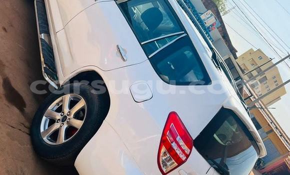 Acheter Occasion Voiture Toyota RAV4 Blanc à Ouagadougou, Burkina-Faso Acheter Occasion Voiture Toyota RAV4 Blanc à Ouagadougou, Burkina-Faso