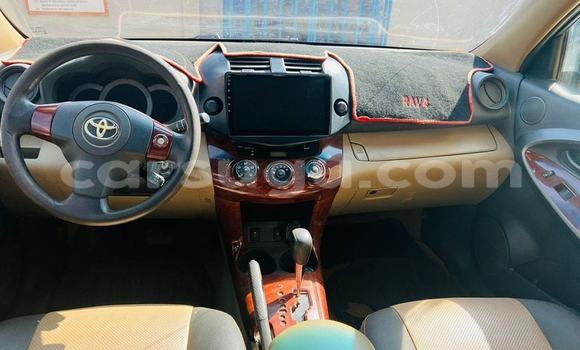 Acheter Occasion Voiture Toyota RAV4 Blanc à Ouagadougou, Burkina-Faso Acheter Occasion Voiture Toyota RAV4 Blanc à Ouagadougou, Burkina-Faso