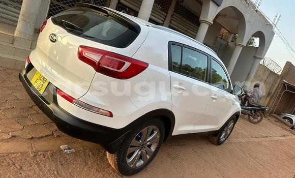 Acheter Occasion Voiture Kia Sportage Blanc à Ouagadougou, Burkina-Faso Acheter Occasion Voiture Kia Sportage Blanc à Ouagadougou, Burkina-Faso