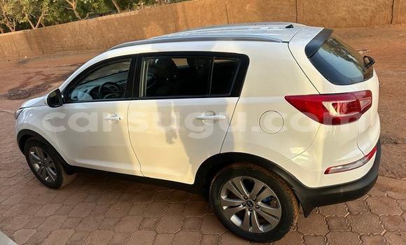 Acheter Occasion Voiture Kia Sportage Blanc à Ouagadougou, Burkina-Faso Acheter Occasion Voiture Kia Sportage Blanc à Ouagadougou, Burkina-Faso