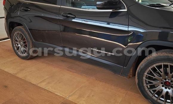 Sayi Na hannu Jeep Cherokee Black Mota in Ouagadougou a Burkina Faso Sayi Na hannu Jeep Cherokee Black Mota in Ouagadougou a Burkina Faso