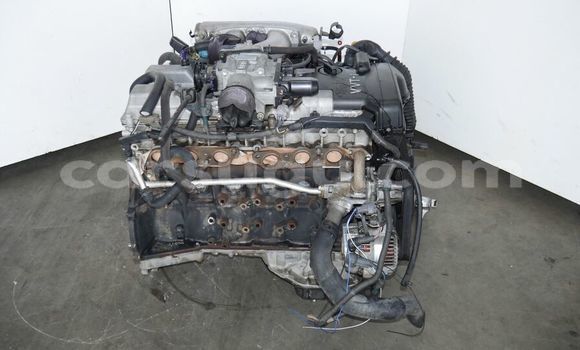 Sayi LEXUS GS300 IS300 in Ouagadougou a Burkina Faso Sayi LEXUS GS300 IS300 in Ouagadougou a Burkina Faso