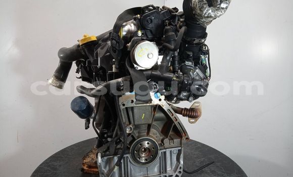 Sayi RENAULT CLIO. in Ouagadougou a Burkina Faso Sayi RENAULT CLIO. in Ouagadougou a Burkina Faso