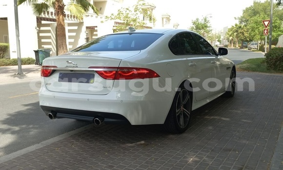 Sayi Na hannu Jaguar XF White Mota in Ouagadougou a Burkina Faso Sayi Na hannu Jaguar XF White Mota in Ouagadougou a Burkina Faso