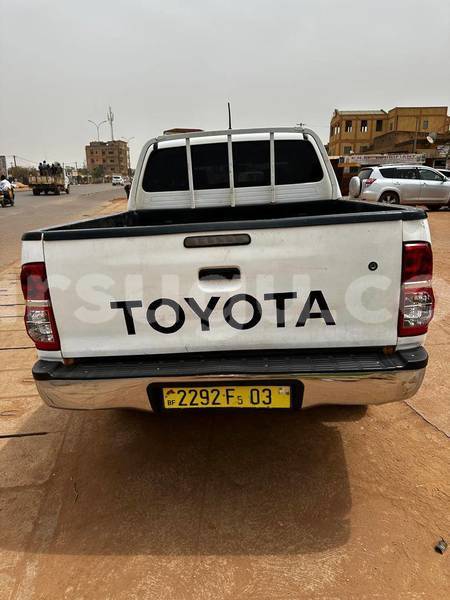 Big with watermark toyota hilux burkina faso ouagadougou 10286