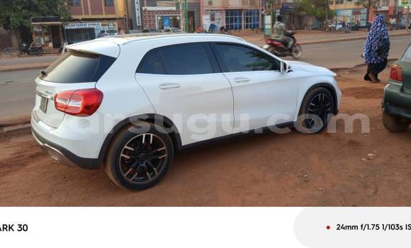 Buy Used Mercedes-Benz GLA-klasse White Car in Ouagadougou in Burkina Faso Buy Used Mercedes-Benz GLA-klasse White Car in Ouagadougou in Burkina Faso